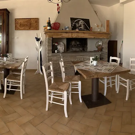 I 4 Sentieri 3* Castel San Pietro Romano
