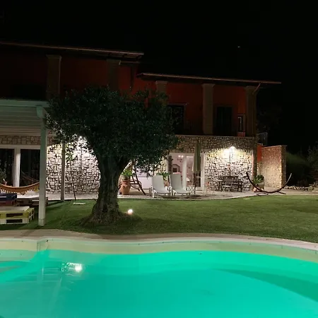 B&B I 4 Sentieri 카스텔산피에트로로마노