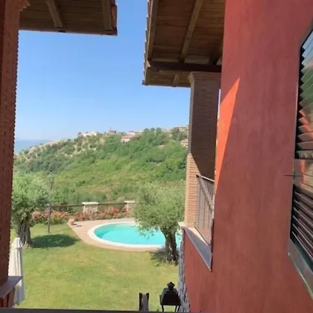 I 4 Sentieri 3* Castel San Pietro Romano