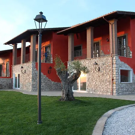 I 4 Sentieri Bed & Breakfast 3*