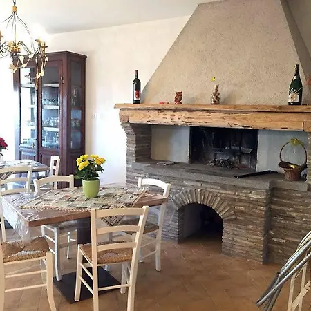 I 4 Sentieri 3* Castel San Pietro Romano