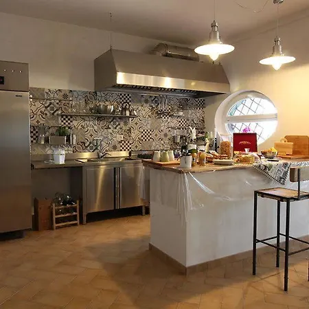 I 4 Sentieri Bed & Breakfast 3*