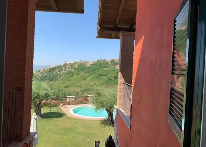 I 4 Sentieri 3* Castel San Pietro Romano