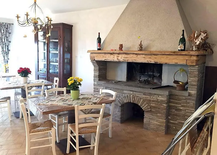 I 4 Sentieri 3* Castel San Pietro Romano